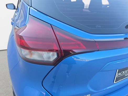 Used 2023 Nissan Kicks SV FWD image 31