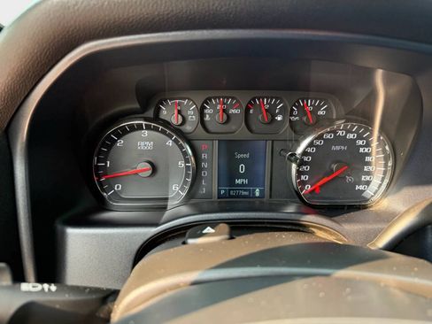 Used 2019 Chevrolet Silverado 2500 W/T AWD/4WD image 10