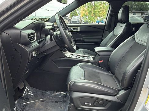 Used 2023 Ford Explorer ST AWD/4WD image 11