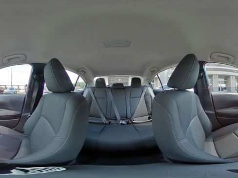 Used 2025 Toyota Corolla LE FWD image 46