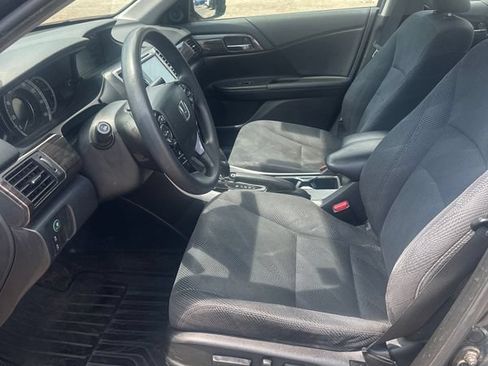 Used 2016 Honda Accord EX image 2