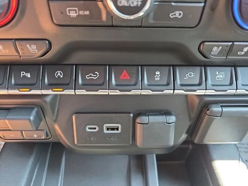 Used 2020 Chevrolet Silverado 1500 LTZ w/ LTZ Plus Package AWD/4WD image 28