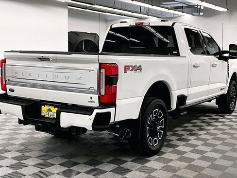 Used 2024 Ford F350 Platinum image 11