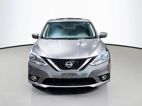 Used 2017 Nissan Sentra SR FWD image 2