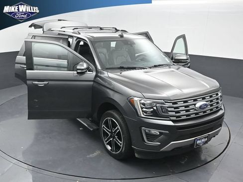 Used 2020 Ford Expedition Limited w/ Texas Edition Package AWD/4WD image 25