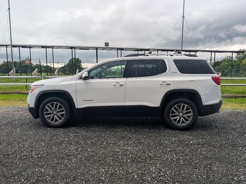 Used 2017 GMC Acadia SLE w/ Driver Alert Package I AWD/4WD image 9