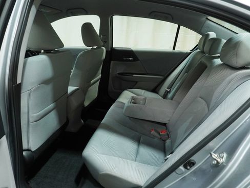 Used 2017 Honda Accord LX image 11