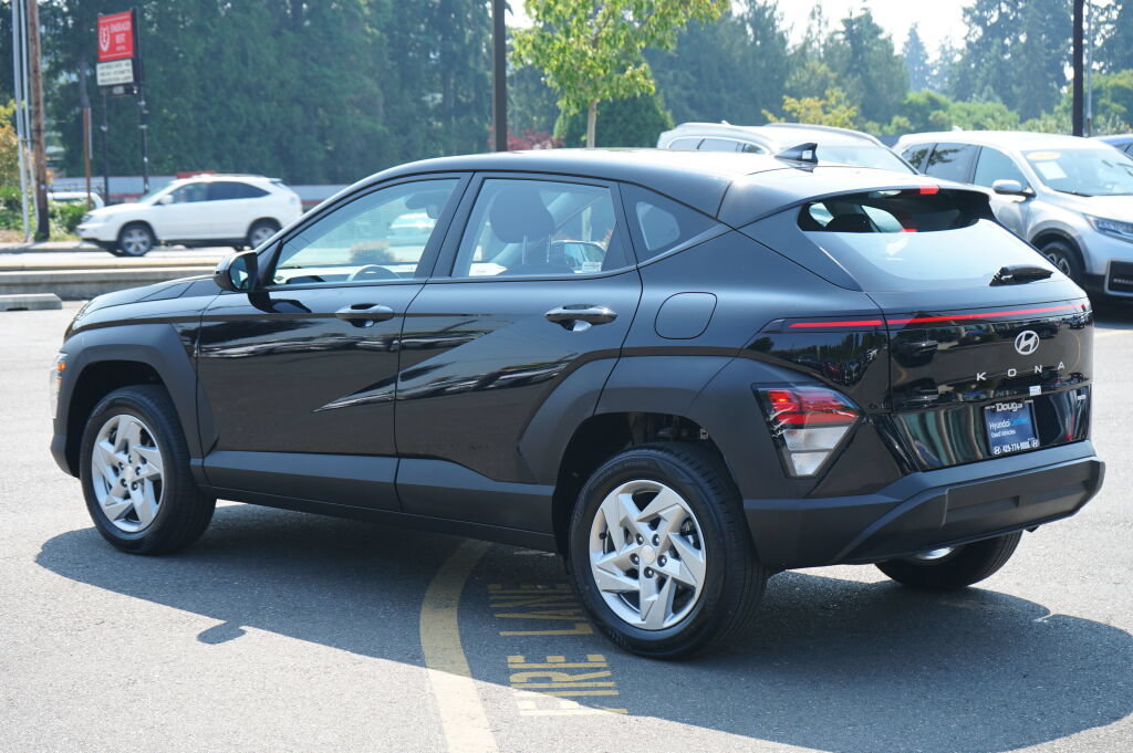 Certified 2026 Hyundai Kona SE AWD/4WD image 9