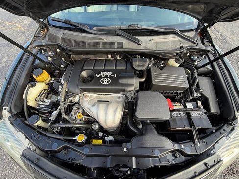 Used 2010 Toyota Camry SE image 23