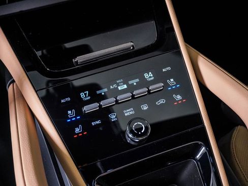 New 2026 Porsche Cayenne image 24