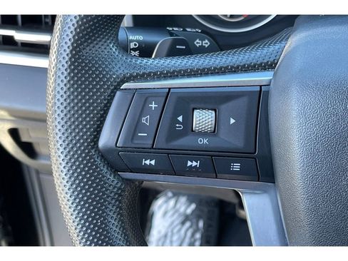 Used 2022 Mitsubishi Outlander ES image 36