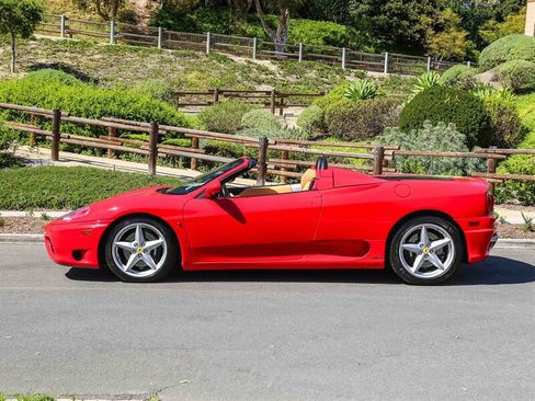 Used 2001 Ferrari 360 Spider image 4