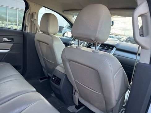 Used 2013 Ford Edge SEL image 21