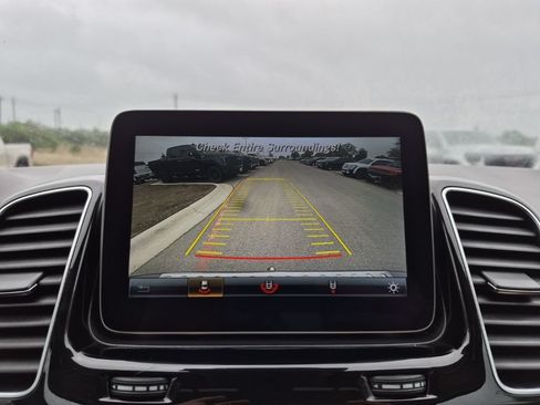 Used 2018 Mercedes-Benz GLE 350 4MATIC image 47