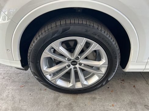 Used 2025 Audi Q7 3.0T Premium Plus image 13