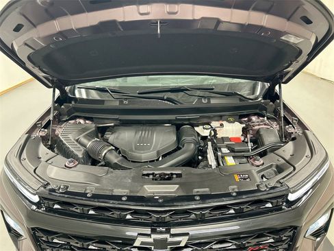 Used 2024 Chevrolet Traverse RS image 25