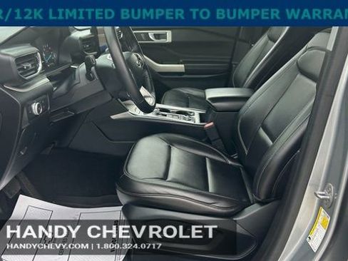 Used 2022 Ford Explorer XLT w/ Equipment Group 202A image 14