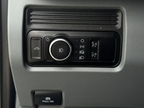 Used 2024 Ford F350 XLT w/ FX4 Off-Road Package AWD/4WD image 23