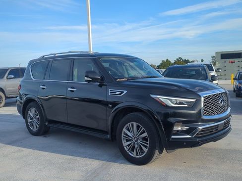 Used 2018 INFINITI QX80 4WD w/ Driver Assistance Package image 3