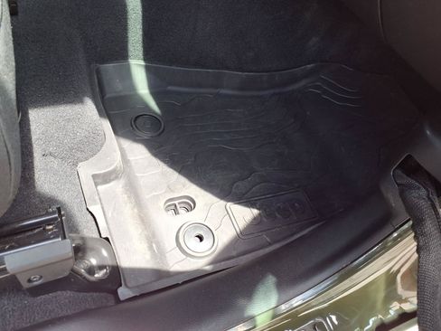 Used 2021 Jeep Wrangler Sport AWD/4WD image 25