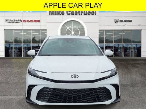 Used 2026 Toyota Camry SE FWD image 2
