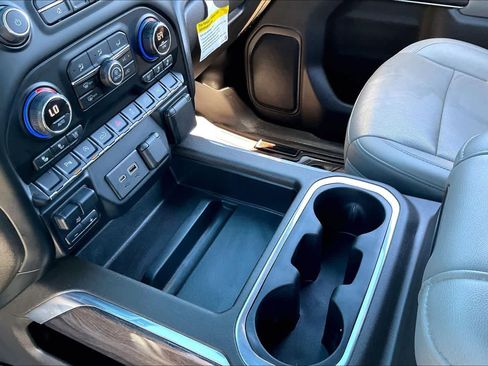 Used 2021 Chevrolet Silverado 1500 LTZ image 30