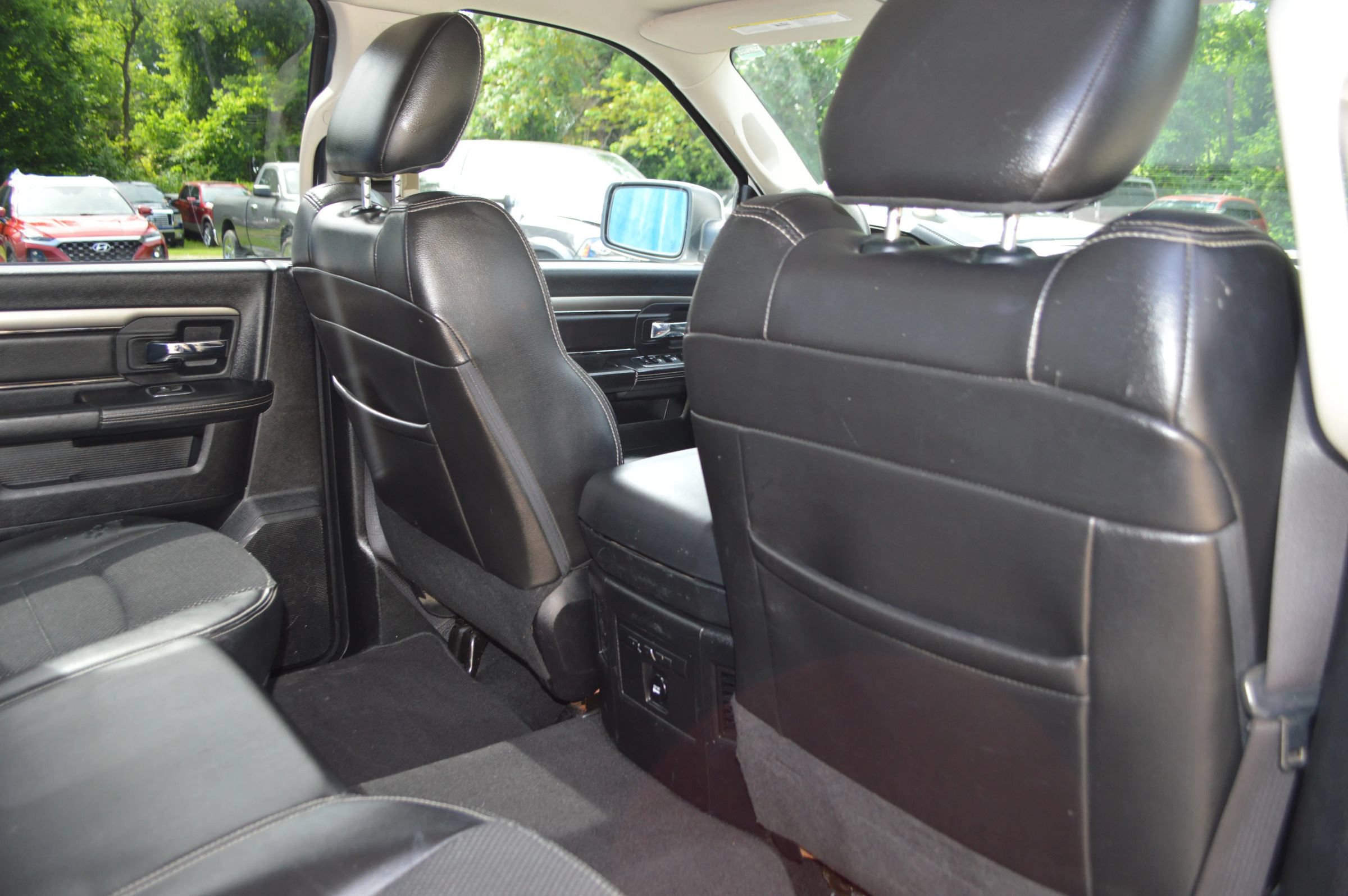 Used 2014 RAM 1500 Sport w/ Convenience Group AWD/4WD image 26