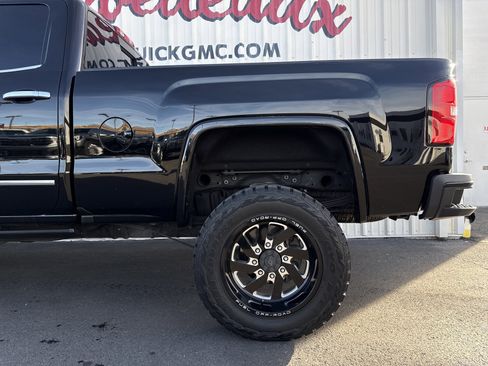 Used 2018 GMC Sierra 2500 Denali w/ Duramax Plus Package image 2