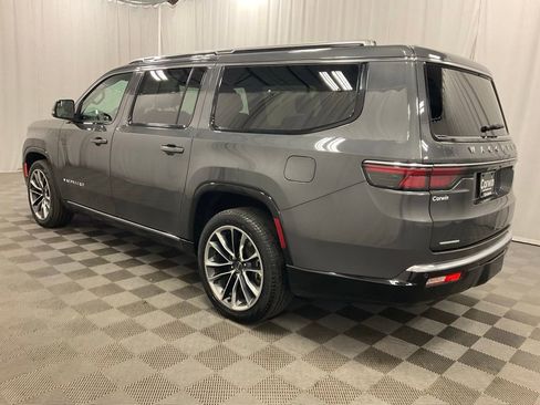 Used 2023 Jeep Wagoneer L Series III w/ Premium Group I image 7