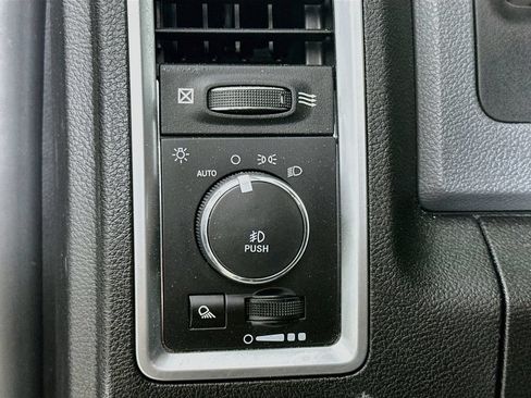 Used 2019 RAM 1500 Warlock w/ Electronics Group RWD image 12