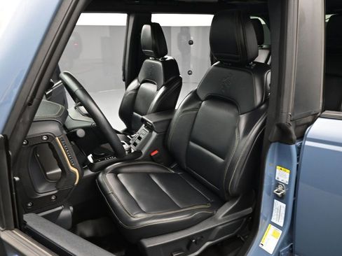 Certified 2025 Ford Bronco Badlands AWD/4WD image 9