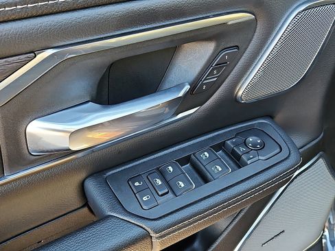 Used 2025 RAM 1500 Laramie w/ Night Edition image 13