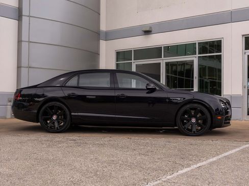 Used 2018 Bentley Flying Spur S V8 AWD/4WD image 4