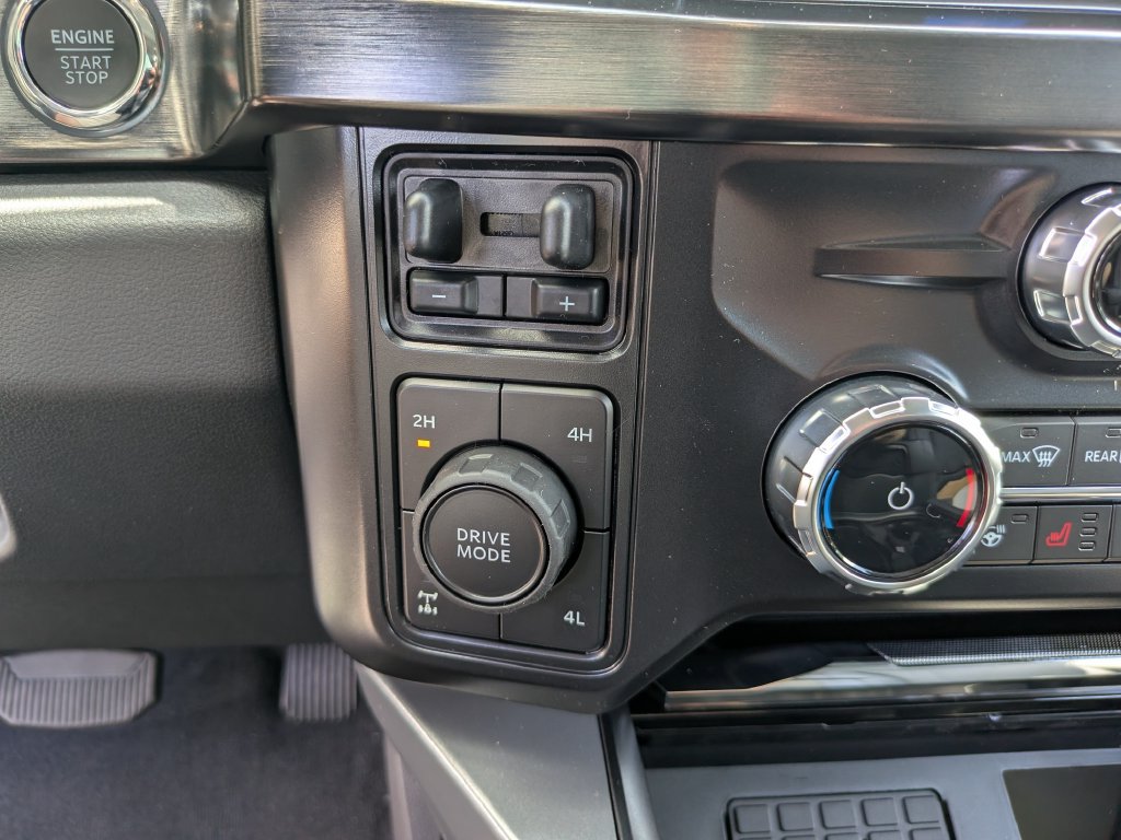 New 2026 Ford F250 Lariat w/ Black Appearance Package AWD/4WD image 28