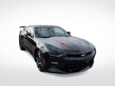 Used 2016 Chevrolet Camaro SS image 3