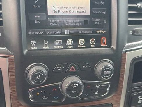 Used 2017 RAM 1500 Laramie w/ Convenience Group AWD/4WD image 31
