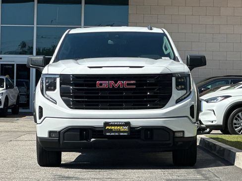 Used 2023 GMC Sierra 1500 Elevation AWD/4WD image 9