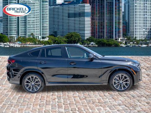 Used 2024 BMW X6 xDrive40i AWD/4WD image 4