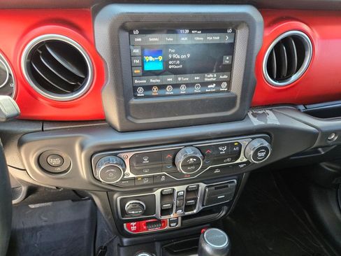Used 2020 Jeep Gladiator Rubicon w/ Trailer Tow Package image 25