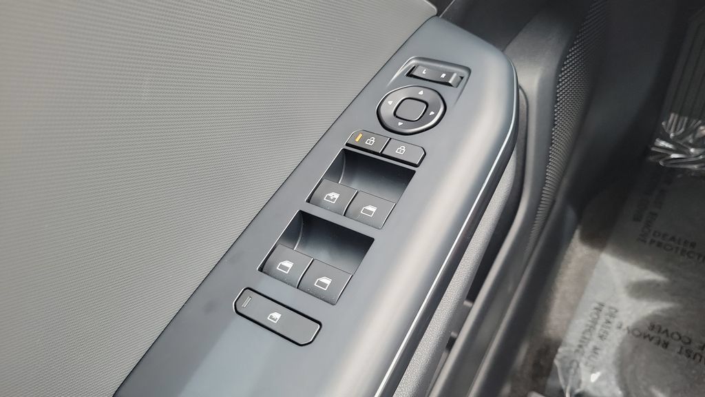 Used 2025 Kia K4 FWD image 36