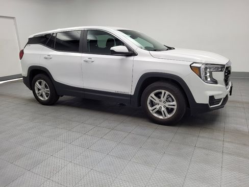 Used 2024 GMC Terrain SLE AWD/4WD image 11