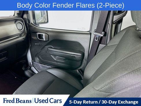 Certified 2022 Jeep Gladiator Sport AWD/4WD image 24
