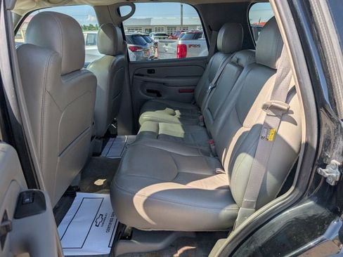 Used 2005 Chevrolet Tahoe Z71 w/ Preferred Equipment Group AWD/4WD image 24