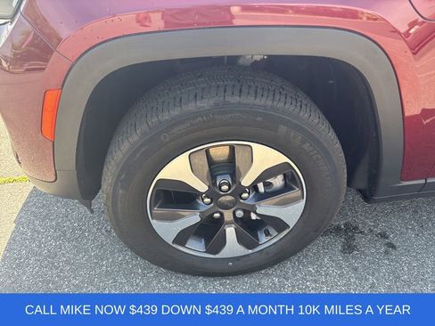 Used 2023 Jeep Grand Cherokee 4WD 4xe image 9