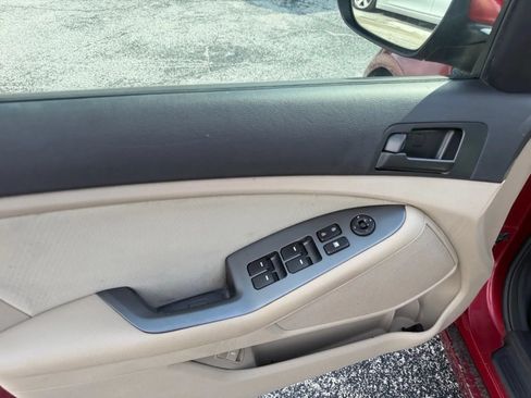 Used 2013 Kia Optima LX FWD image 10