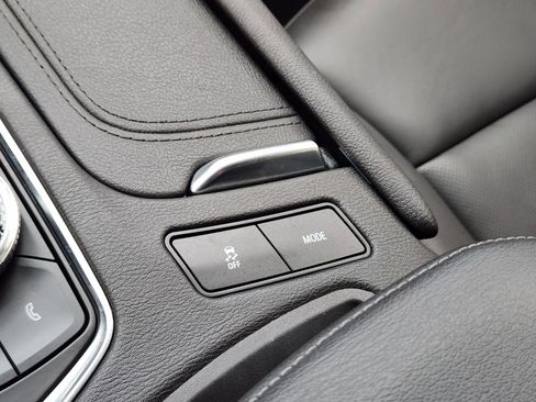 Used 2023 Cadillac XT6 Premium Luxury w/ Technology Package image 27