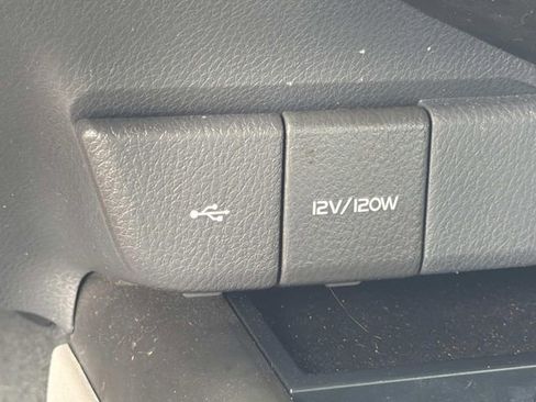 Used 2023 Toyota Camry SE image 25