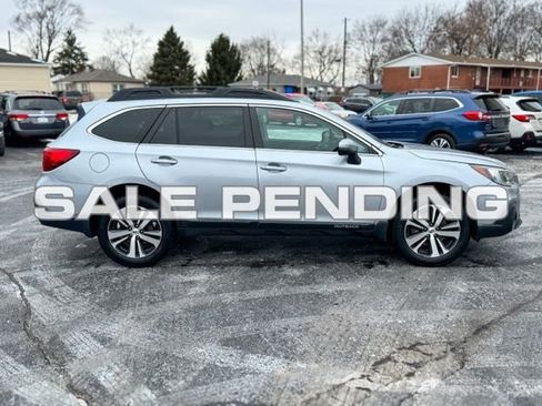 Used 2019 Subaru Outback 2.5i Limited w/ Popular Package #2 image 8
