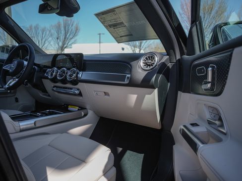New 2026 Mercedes-Benz GLB 250 4MATIC image 22