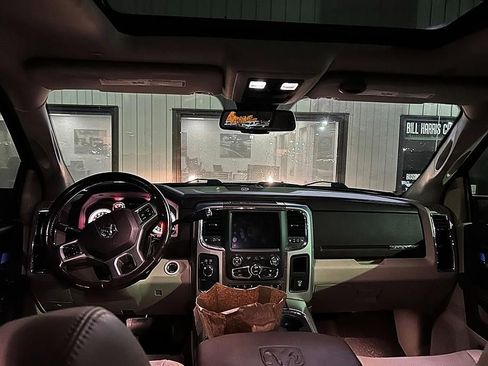 Used 2018 RAM 2500 Laramie w/ Off Road Package AWD/4WD image 4